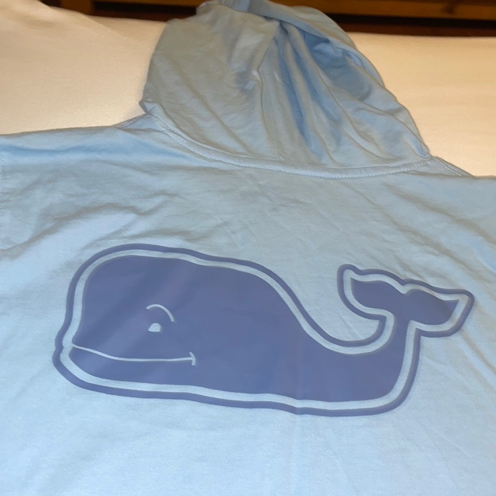 Vineyard vines long sleeve hoodie shirt